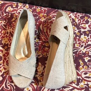 Ellen Tracy Open Toe Wedge Espadrilles Shoes